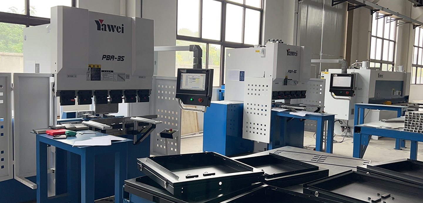 Equipamentos para chapas met&aacute;licas