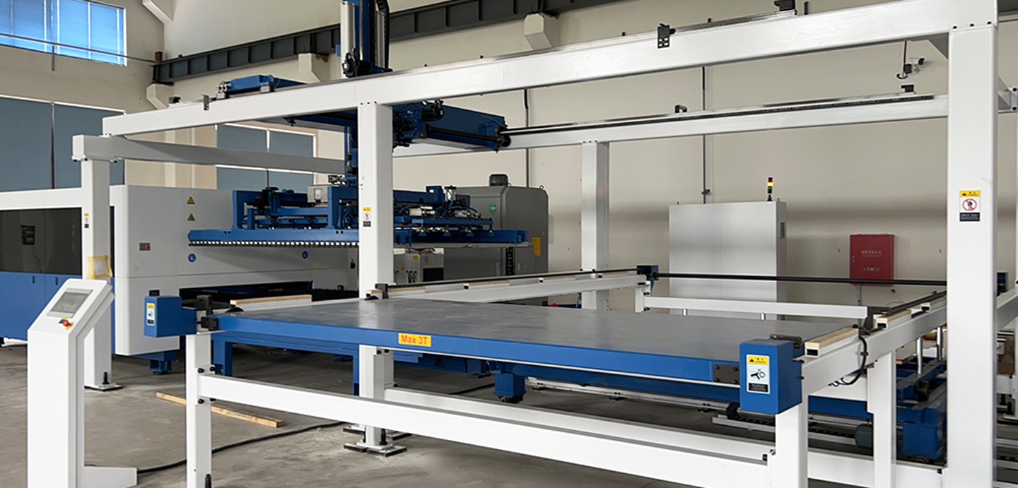 Equipamentos para chapas met&aacute;licas