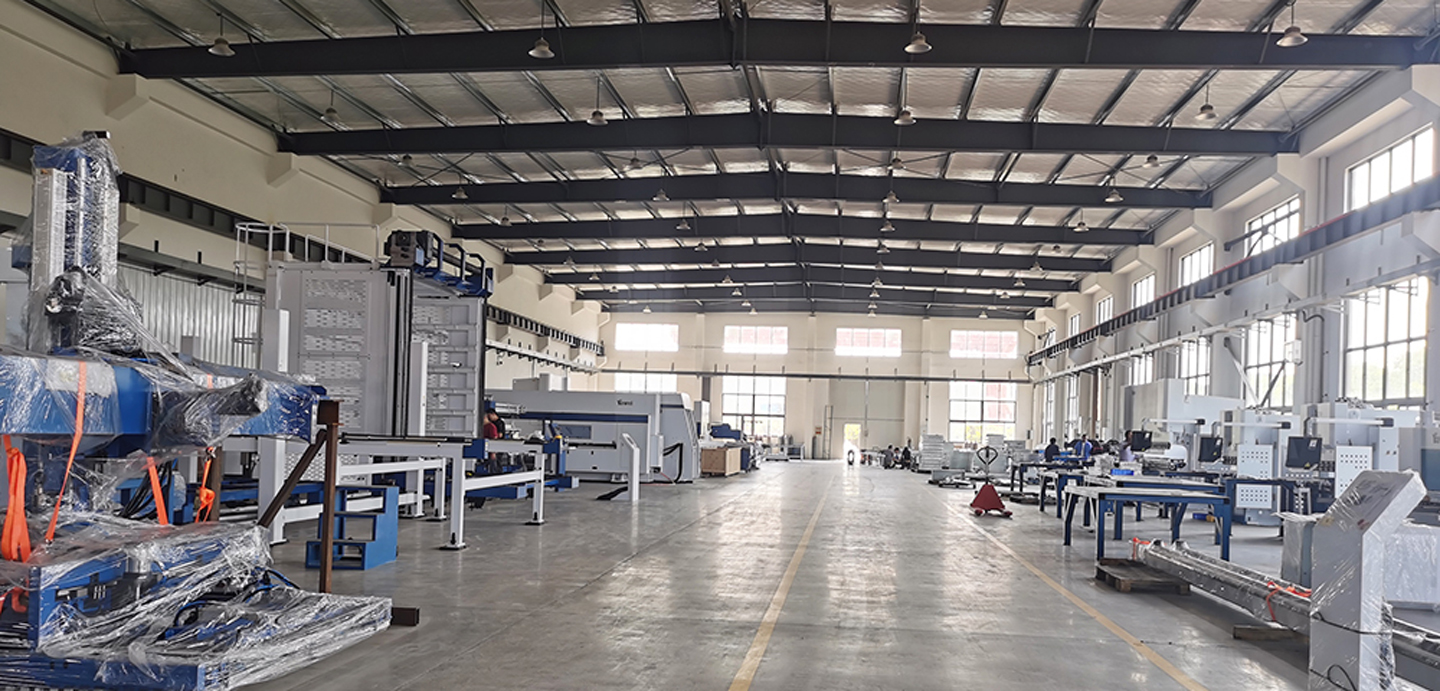 Equipamentos para chapas met&aacute;licas