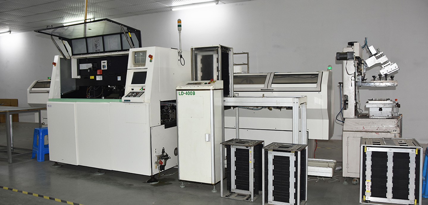 Equipamentos de produ&ccedil;&atilde;o de lumin&aacute;rias